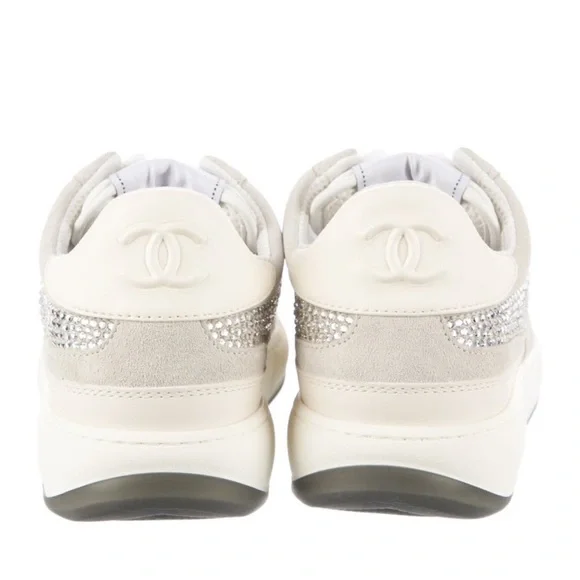 Chanel Suede Low Top Sneakers From the Cruise 2023 Collection by Virginie Viard - Picture 9 of 10